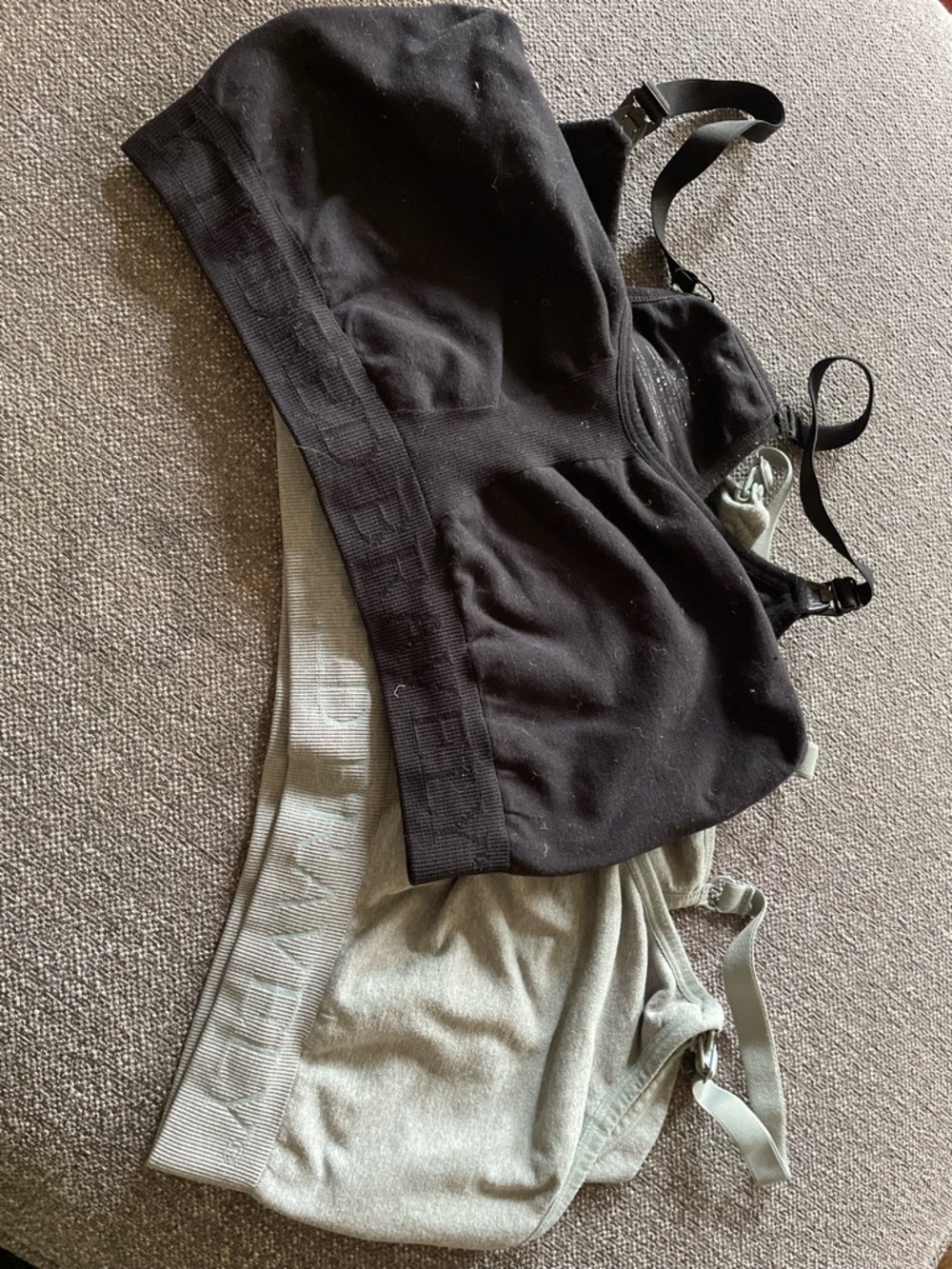 Black and Light Gray Seamless Bralette Duo